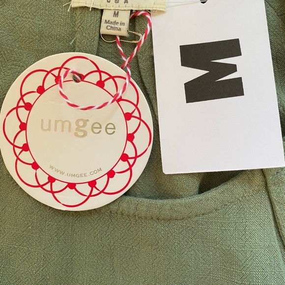 Umgee Top Sage Green with Leopard Print under arms- size M - Picture 8 of 10